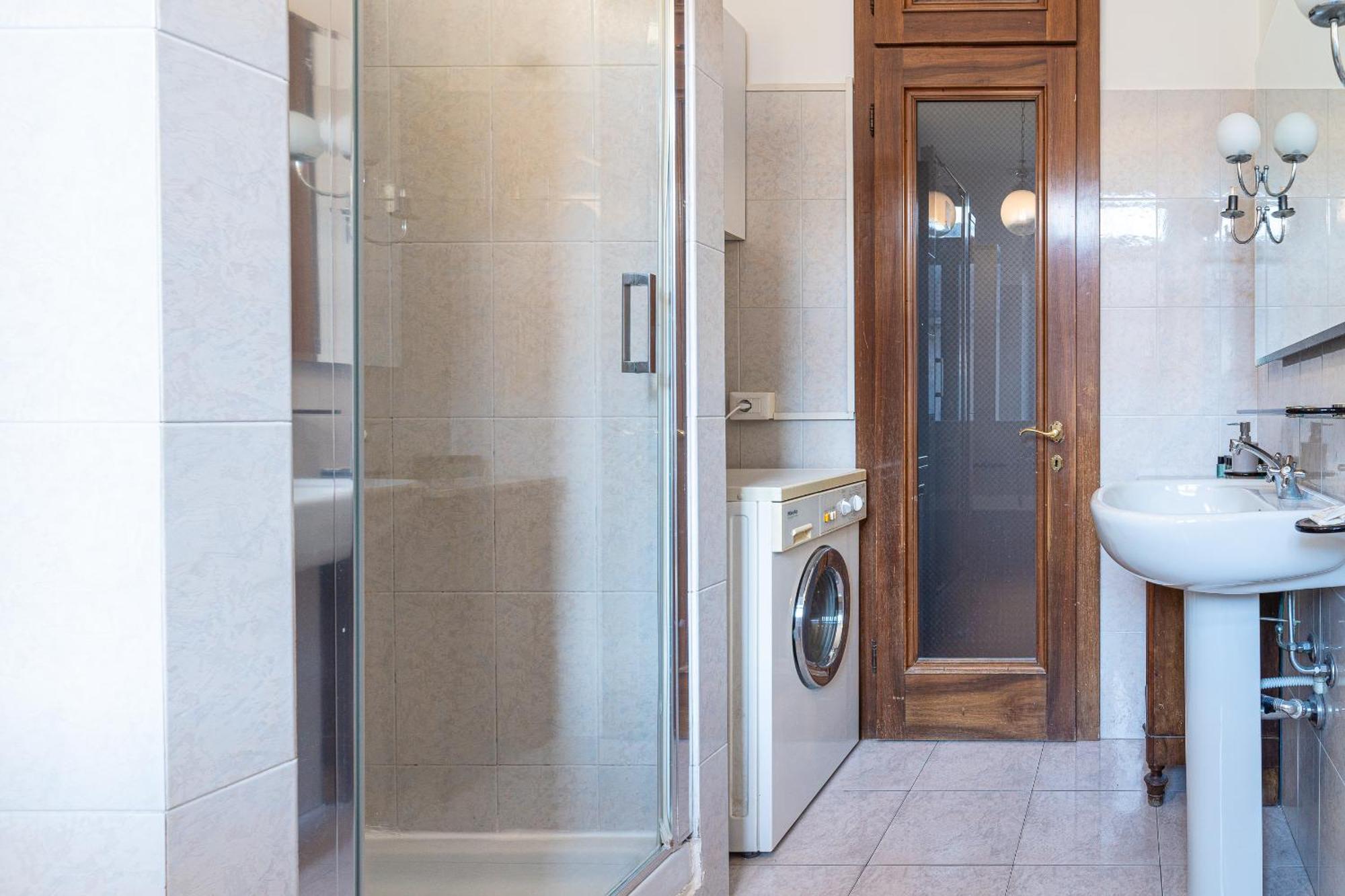 Easy Central Apartment - Milano Porta Romana Buitenkant foto
